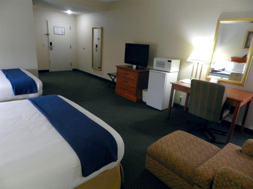 Holiday Inn Express Anderson I-85 - Exit 27- Highway 81 By Ihg Chambre photo